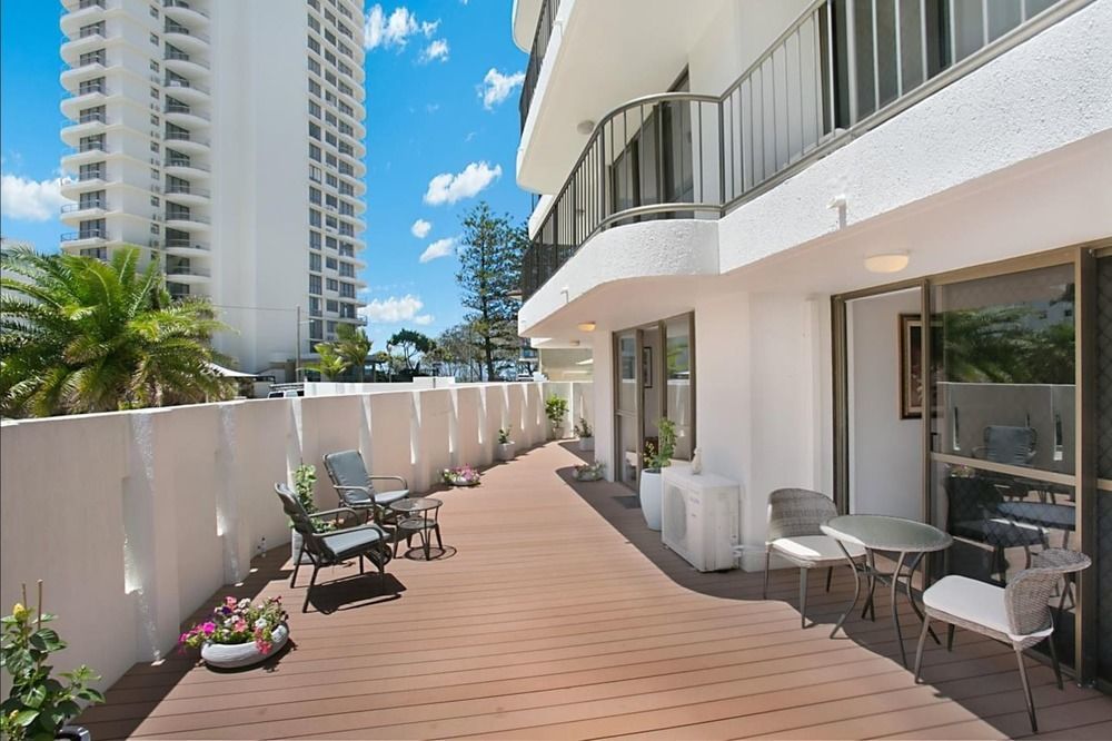 Aparthotel Ocean Royale à Gold Coast Extérieur photo